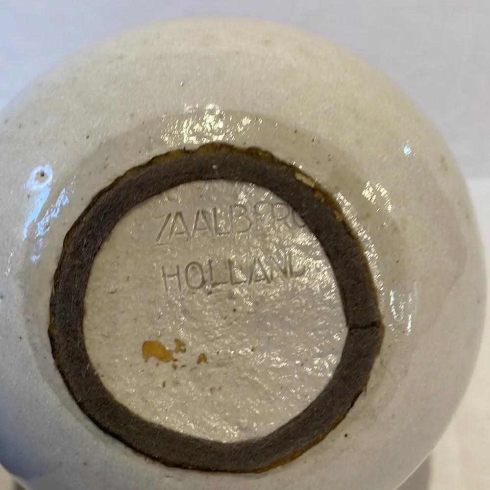 Mid-Century Modern Zaalberg Pottery Holland Small Earthenware Neutral Vase - Picture 6 of 9